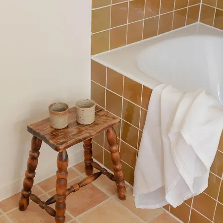 Maison Gamboia, 5 D'hôtes De Charme Et Résidence D'artistes, Au Calme, Vaste Jardin Fruitier Casa de hóspedes Hasparren