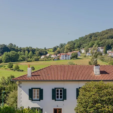 Pensionat Maison Gamboia, D'hotes Au Calme Avec Jardin Hasparren